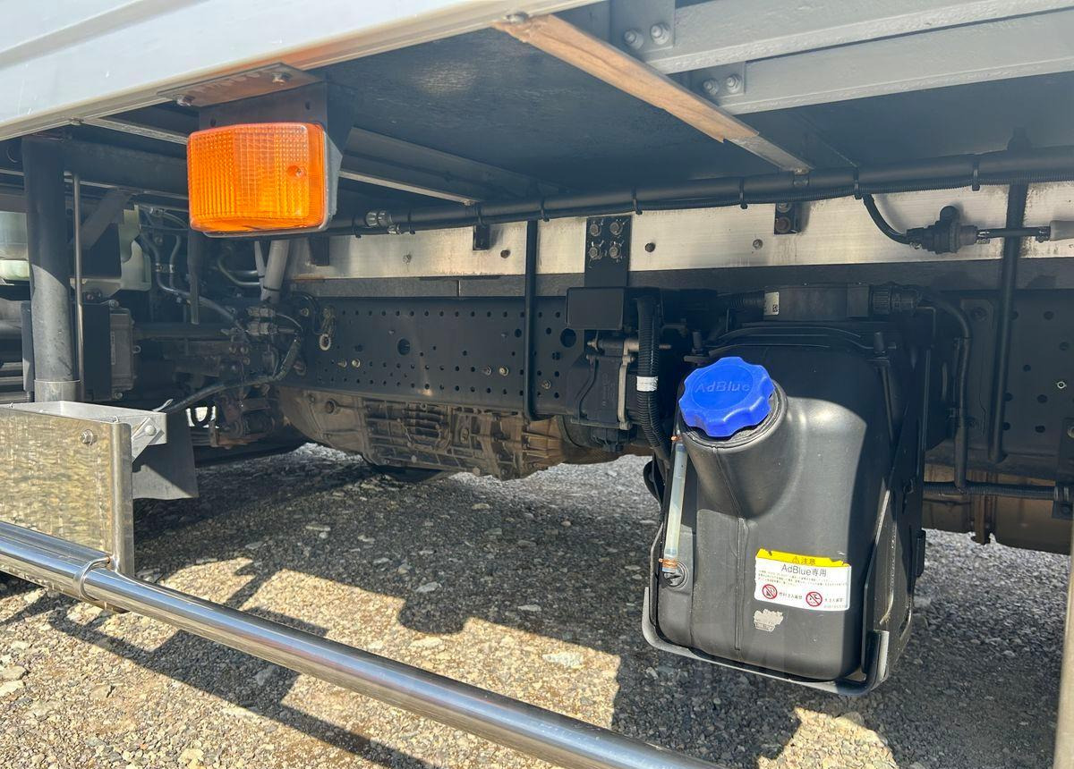 Рефрижератор Isuzu Forward: фото 9