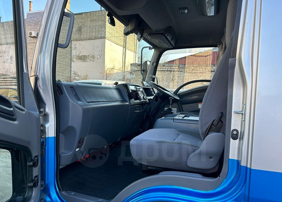 Грузовик с закрытым кузовом Isuzu Forward: фото 19