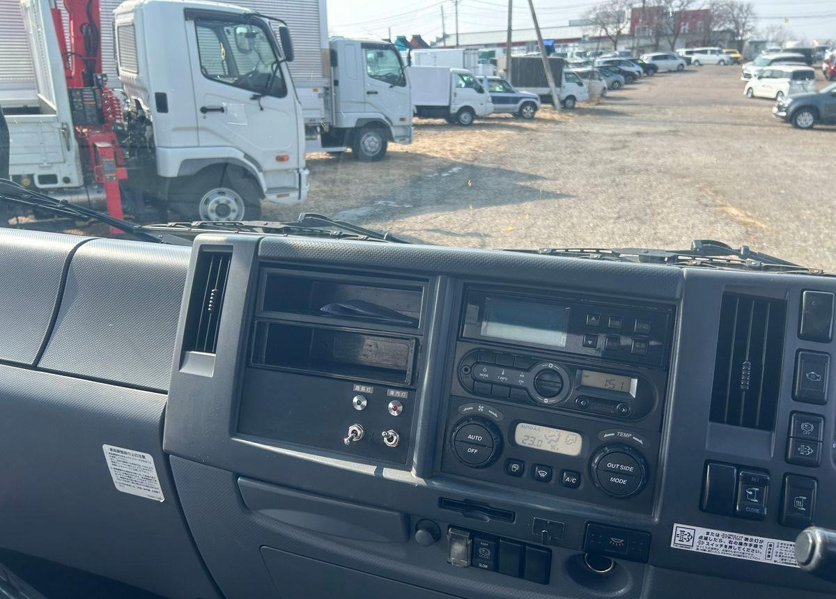 Рефрижератор Isuzu Forward: фото 18