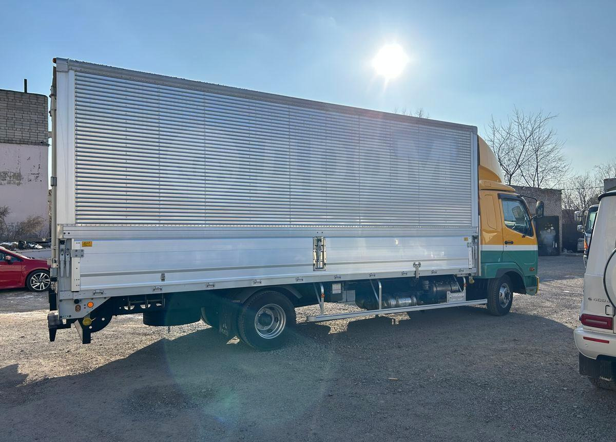 Mitsubishi Fuso Fighter - Грузовик с закрытым кузовом: фото 2 Mitsubishi Fuso Fighter - Грузовик с закрытым кузовом: фото 2