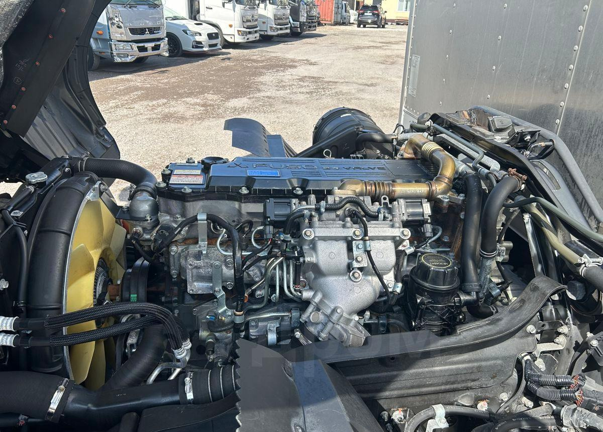 Грузовик с закрытым кузовом Mitsubishi Fuso Fighter: фото 11