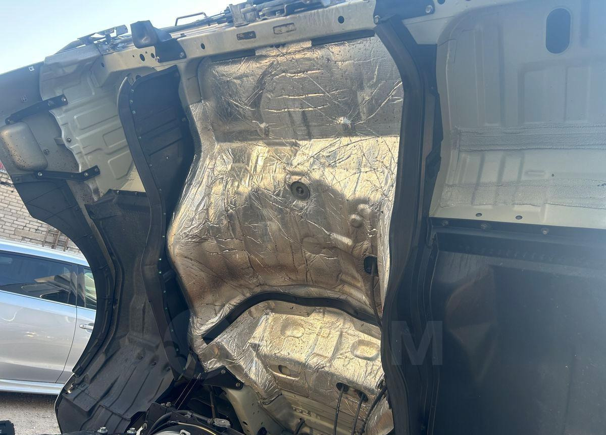 Грузовик с закрытым кузовом Mitsubishi Fuso Fighter: фото 17