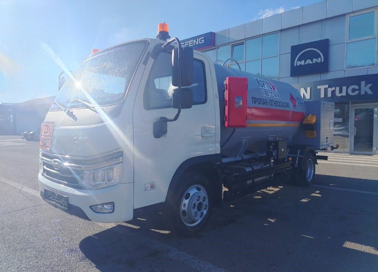 Forland 3 - Грузовик с цистерной: фото 1 Forland 3 - Грузовик с цистерной: фото 1