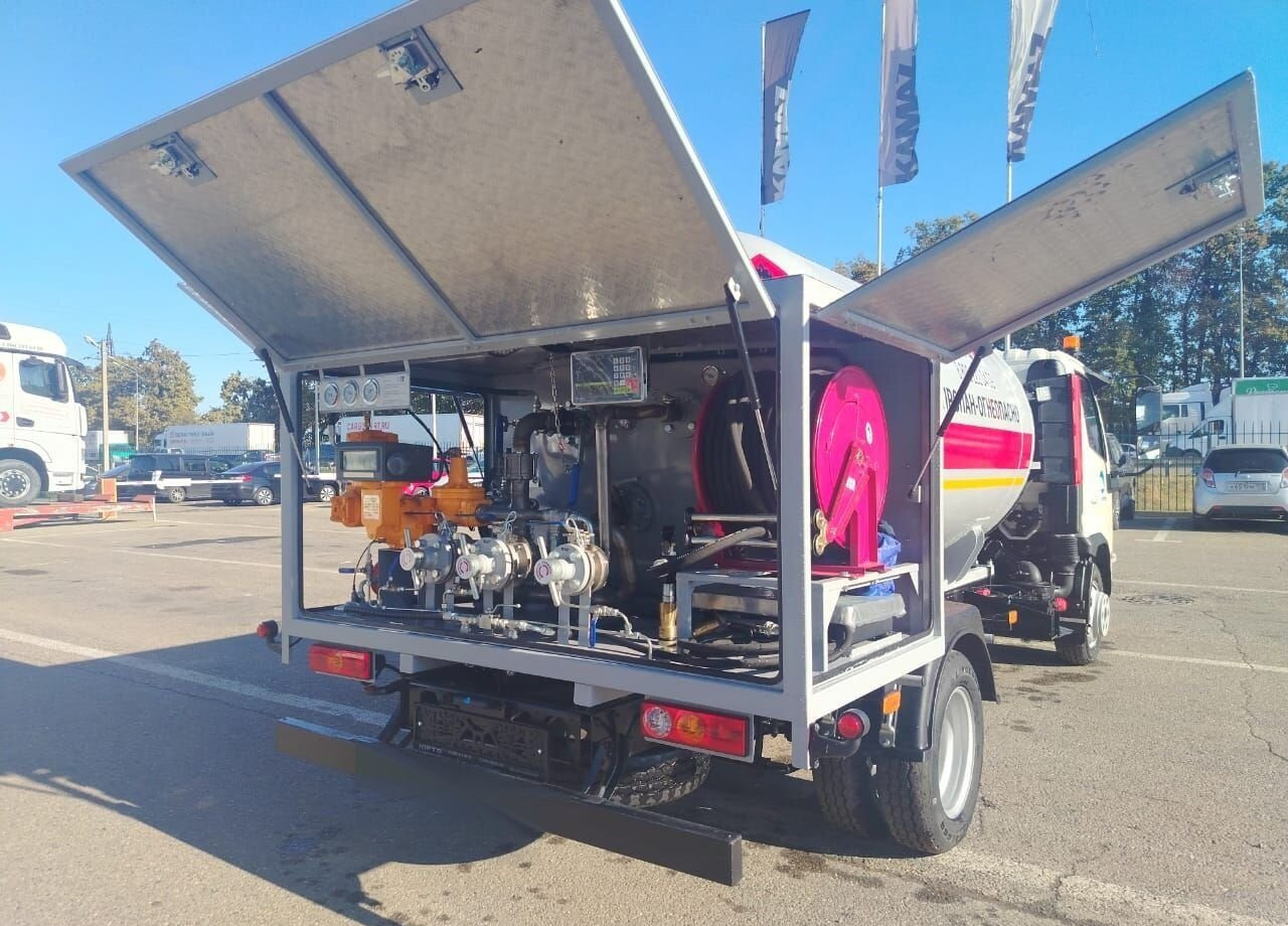 Forland 3 - Грузовик с цистерной: фото 4 Forland 3 - Грузовик с цистерной: фото 4