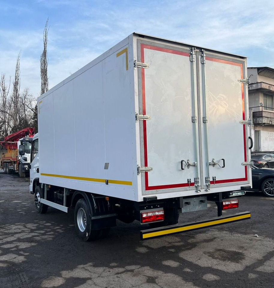 Hyundai Mighty EX8 - Изотермический грузовик: фото 3 Hyundai Mighty EX8 - Изотермический грузовик: фото 3