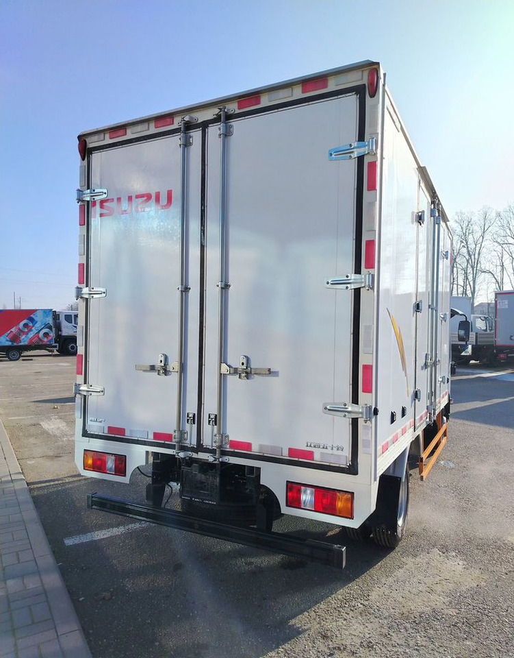 Изотермический грузовик Isuzu Elf (N-series): фото 7