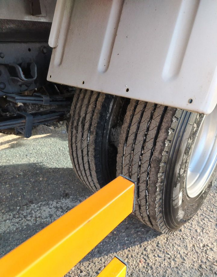 Изотермический грузовик Isuzu Elf (N-series): фото 17