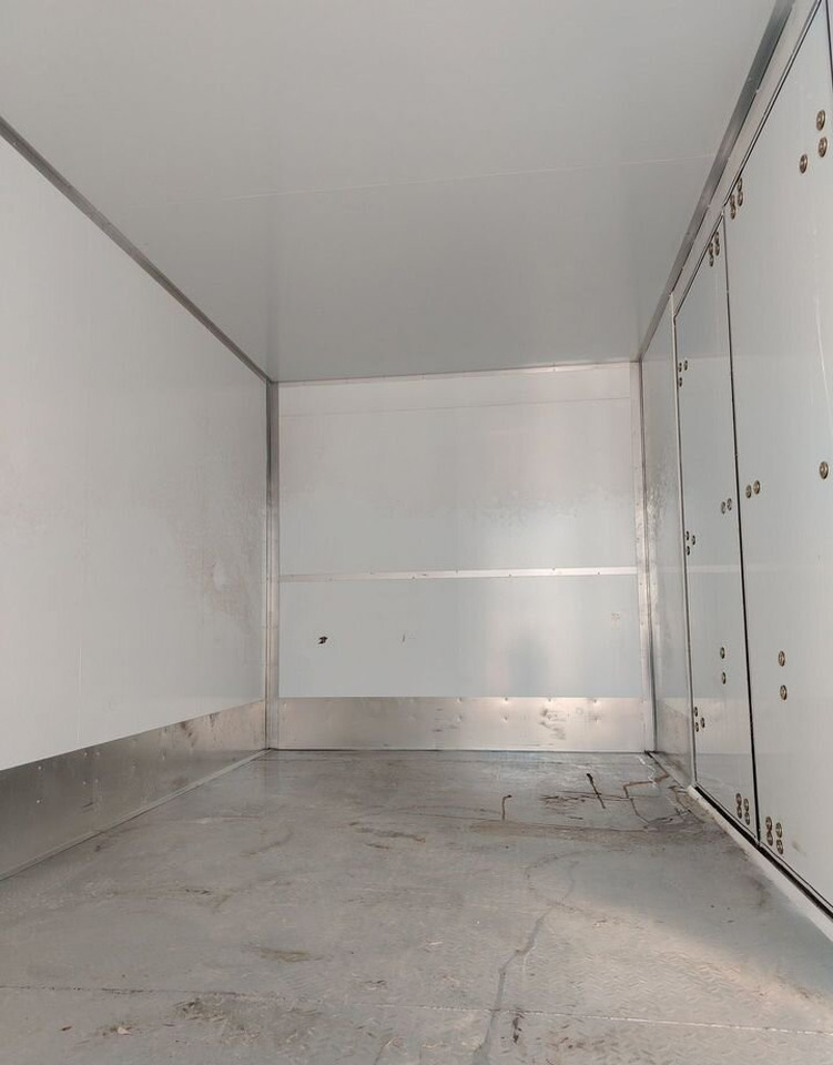 Изотермический грузовик Isuzu Elf (N-series): фото 18