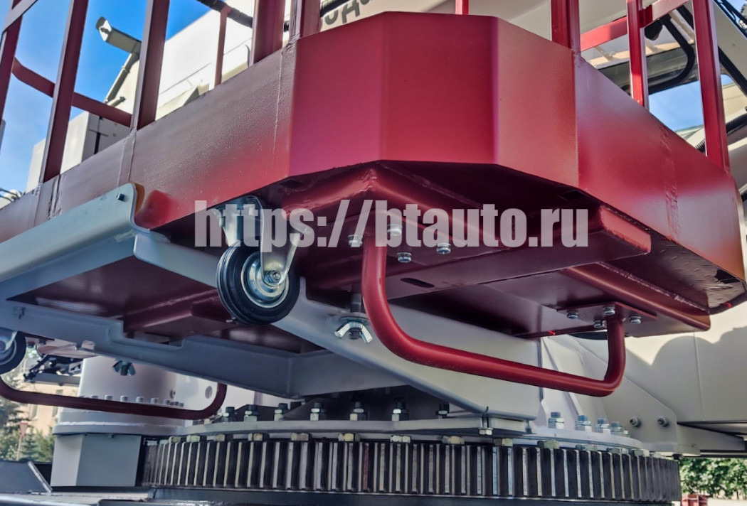 Автомобильный кран КС-55733-33 32 т на шасси КАМАЗ-6540 - Автокран: фото 4 Автомобильный кран КС-55733-33 32 т на шасси КАМАЗ-6540 - Автокран: фото 4