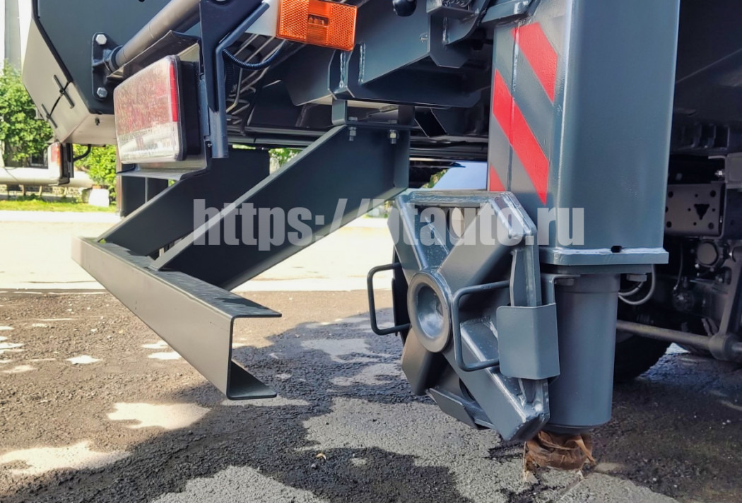 Автомобильный кран КС-55733-33 32 т на шасси КАМАЗ-6540 - Автокран: фото 3 Автомобильный кран КС-55733-33 32 т на шасси КАМАЗ-6540 - Автокран: фото 3