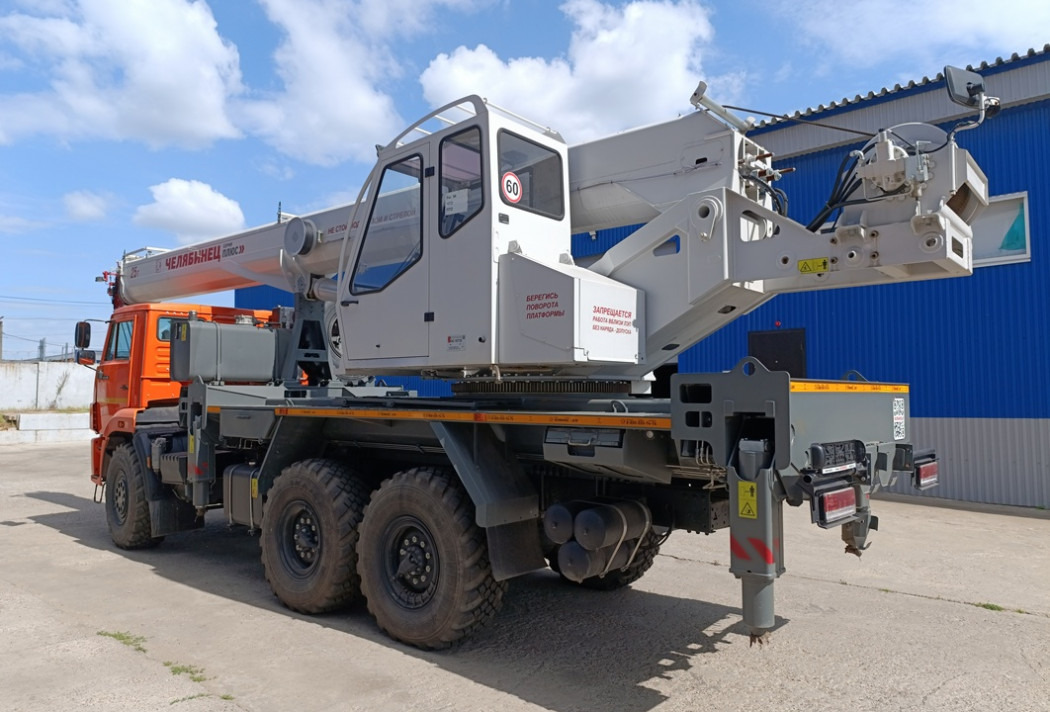 Автомобильный кран серии СТ КС-55732-28 25 т на шасси КАМАЗ-43118 - Автокран: фото 5 Автомобильный кран серии СТ КС-55732-28 25 т на шасси КАМАЗ-43118 - Автокран: фото 5