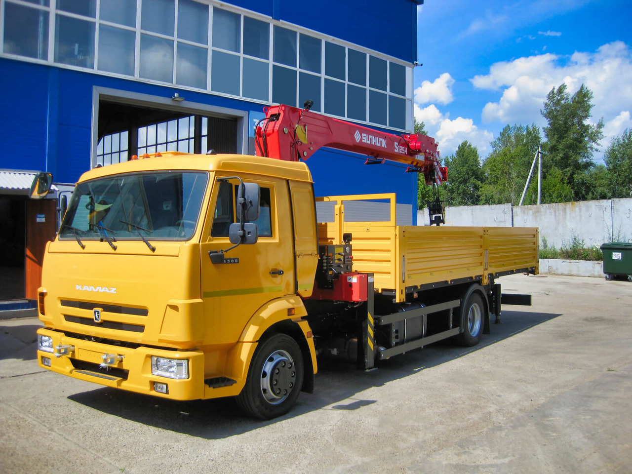 Бортовой автомобиль КАМАЗ-4308 С КМУ SUNHUNK S1254 - Бортовой грузовик/ Платформа, Автоманипулятор: фото 2 Бортовой автомобиль КАМАЗ-4308 С КМУ SUNHUNK S1254 - Бортовой грузовик/ Платформа, Автоманипулятор: фото 2