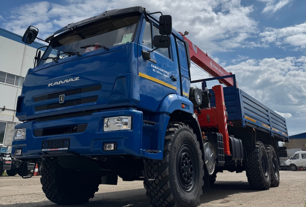 Бортовой автомобиль КАМАЗ-43118-3090-76 (RR) с КМУ РИАТ-КРАН РК-1820Т - Бортовой грузовик/ Платформа, Автоманипулятор: фото 1 Бортовой автомобиль КАМАЗ-43118-3090-76 (RR) с КМУ РИАТ-КРАН РК-1820Т - Бортовой грузовик/ Платформа, Автоманипулятор: фото 1
