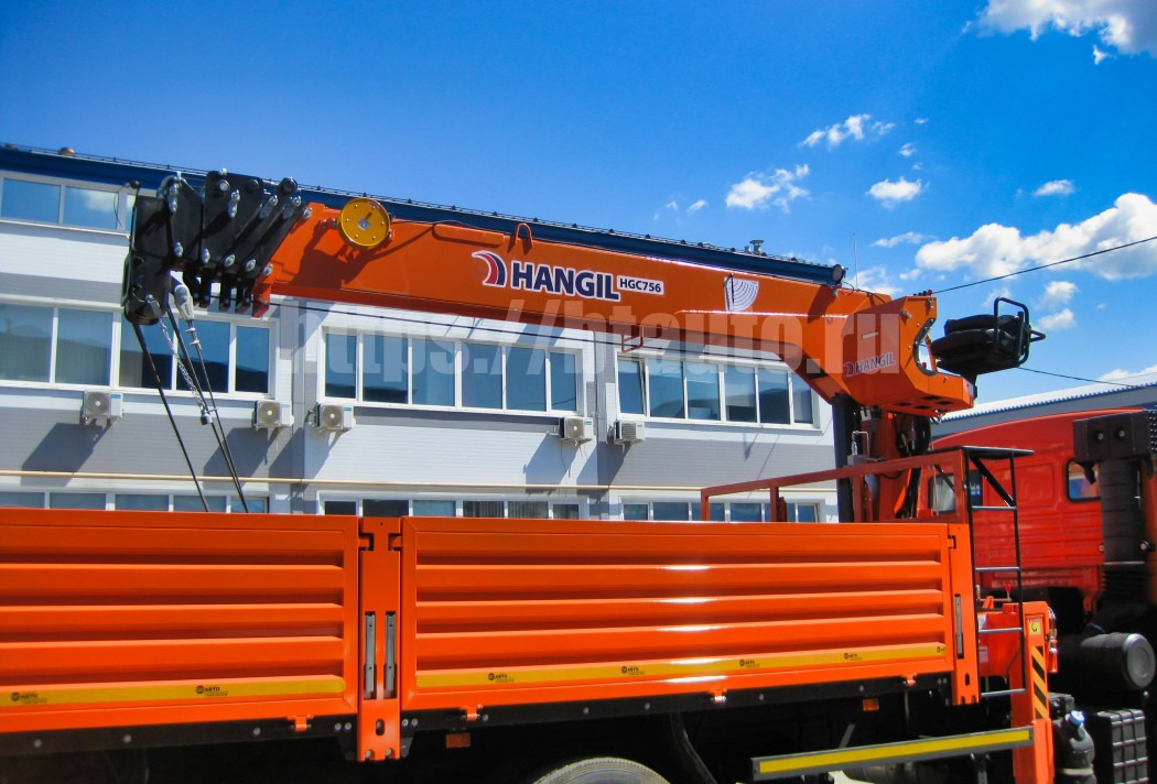 Бортовой грузовик/ Платформа, Автоманипулятор Бортовой автомобиль КАМАЗ 65115-48 с КМУ HANGIL HGC 756: фото 6