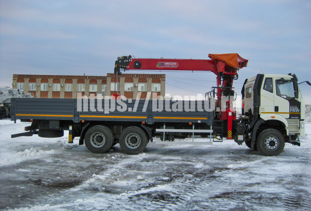 Бортовой автомобиль на базе шасси FAW 3250 (6х4) c КМУ HORYONG HRS 206 - Бортовой грузовик/ Платформа, Автоманипулятор: фото 4 Бортовой автомобиль на базе шасси FAW 3250 (6х4) c КМУ HORYONG HRS 206 - Бортовой грузовик/ Платформа, Автоманипулятор: фото 4