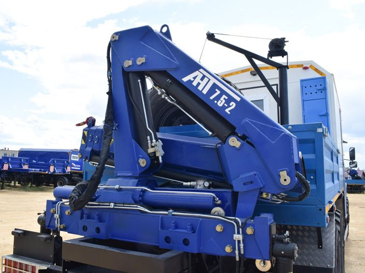 Шарнирно-сочлененная КМУ АНТ 7.5-2 - Кран-манипулятор: фото 2 Шарнирно-сочлененная КМУ АНТ 7.5-2 - Кран-манипулятор: фото 2