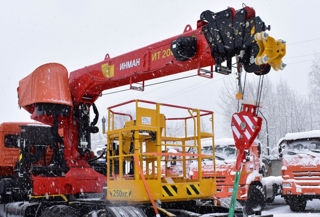 Тросовый кран-манипулятор ИТ 200 - Кран-манипулятор: фото 2 Тросовый кран-манипулятор ИТ 200 - Кран-манипулятор: фото 2