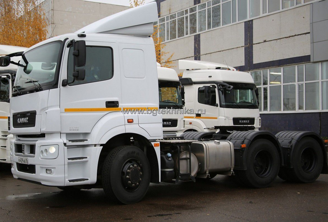 Седельный тягач КАМАЗ 65206-005-87 (S5) - Тягач: фото 2 Седельный тягач КАМАЗ 65206-005-87 (S5) - Тягач: фото 2