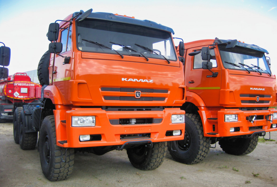 Седельный тягач КАМАЗ 65221-526020-53 - Тягач: фото 1 Седельный тягач КАМАЗ 65221-526020-53 - Тягач: фото 1