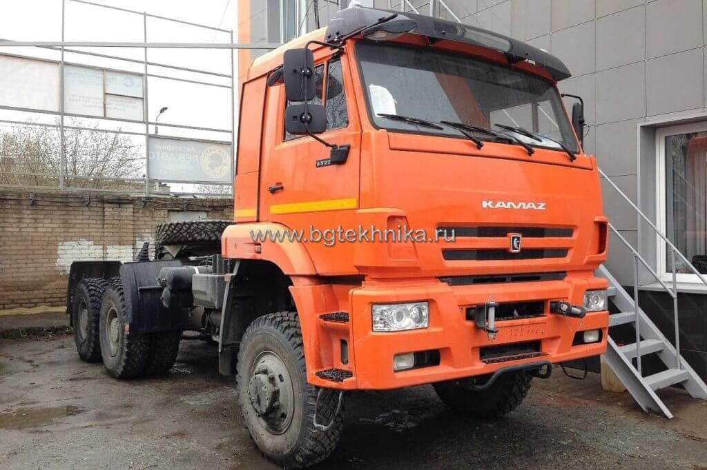 Седельный тягач КАМАЗ 65225-7015-53 - Тягач: фото 1 Седельный тягач КАМАЗ 65225-7015-53 - Тягач: фото 1