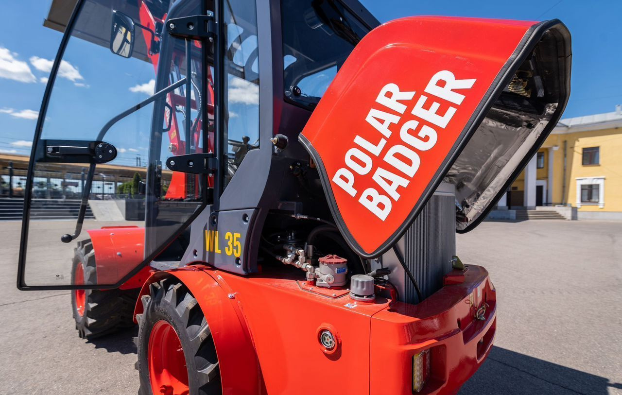 Новый Фронтальный мини погрузчик Polar Badger WL35: фото 8