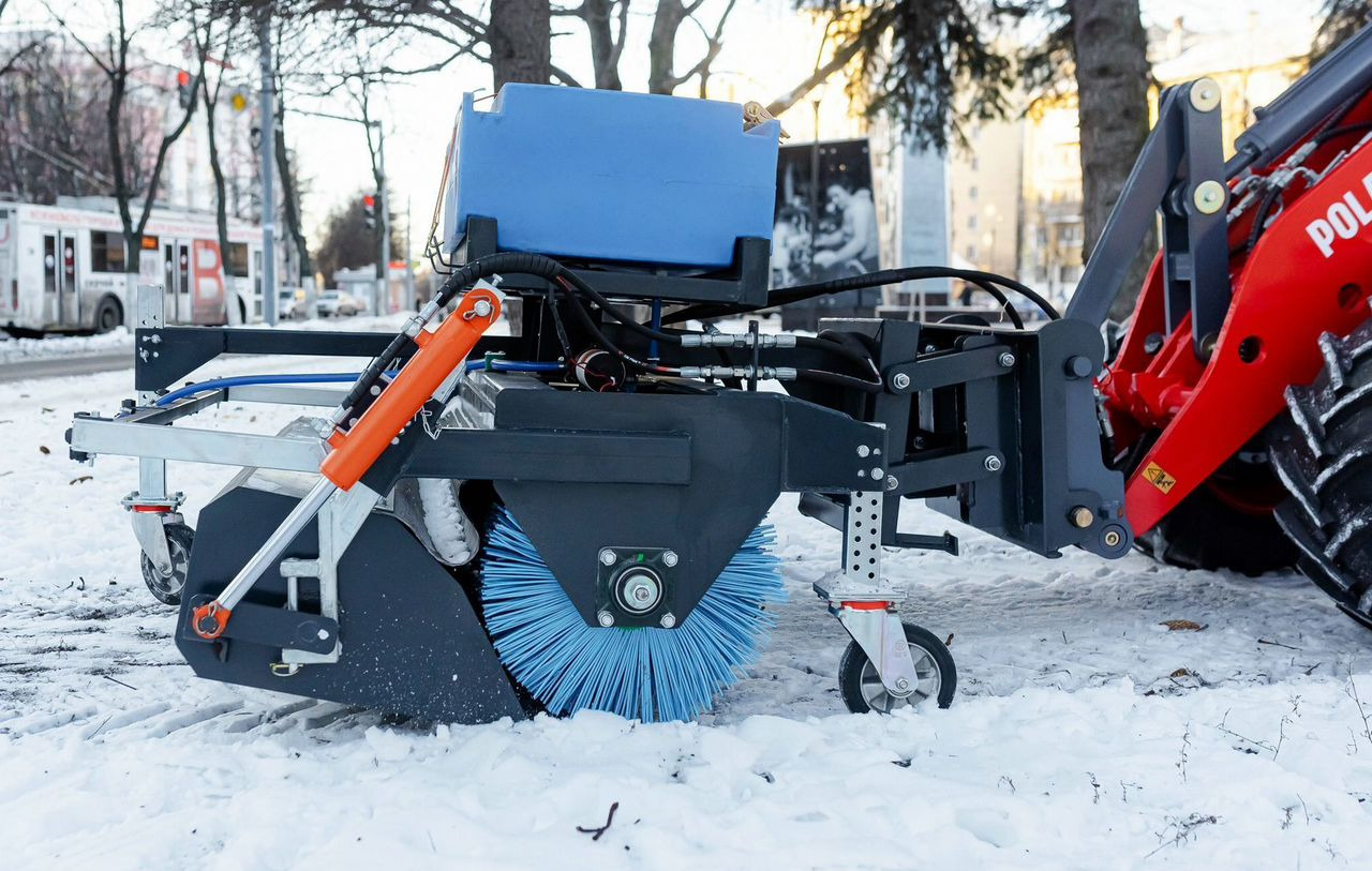 Новый Фронтальный мини погрузчик Polar Badger WL35: фото 11