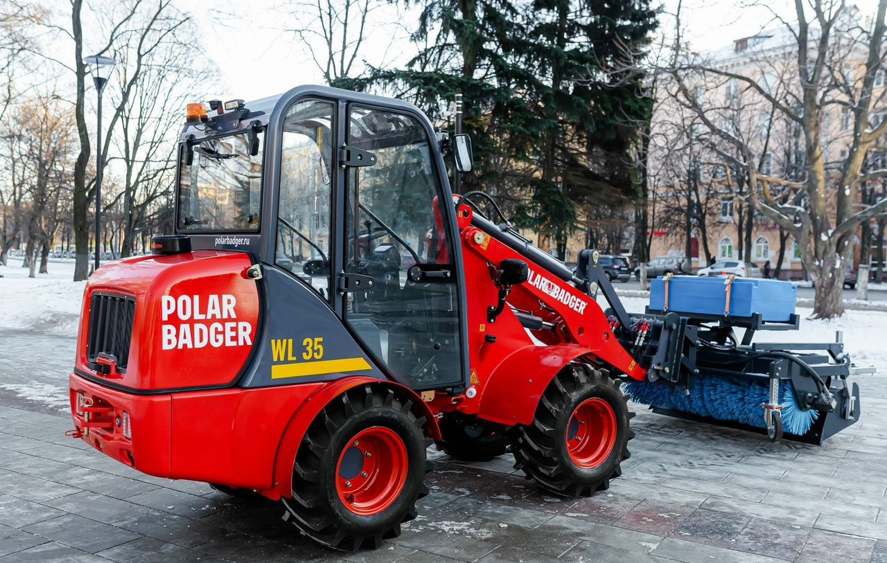 Новый Фронтальный мини погрузчик Polar Badger WL35: фото 10