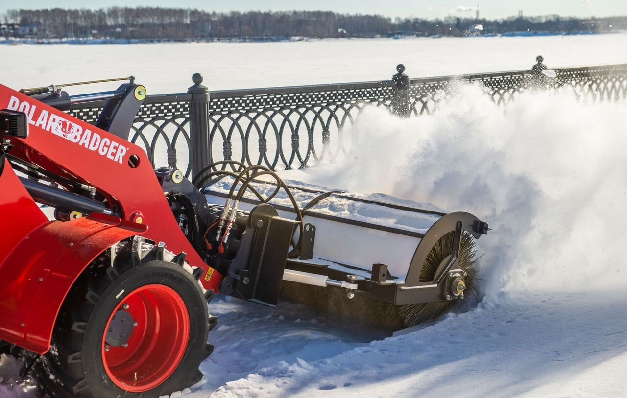 Новый Фронтальный мини погрузчик Polar Badger WL50AT: фото 9