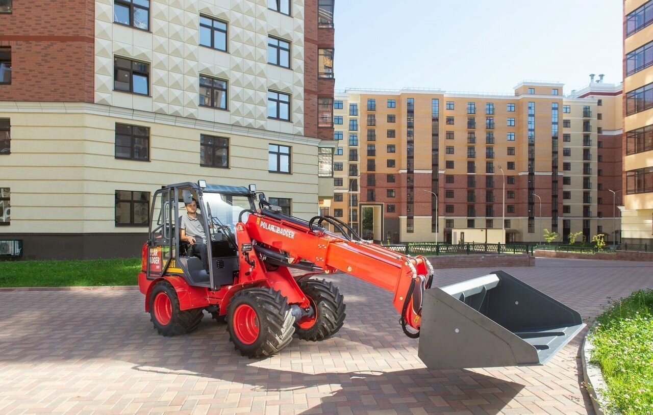 Новый Фронтальный телескопический погрузчик Polar Badger WL50T: фото 8