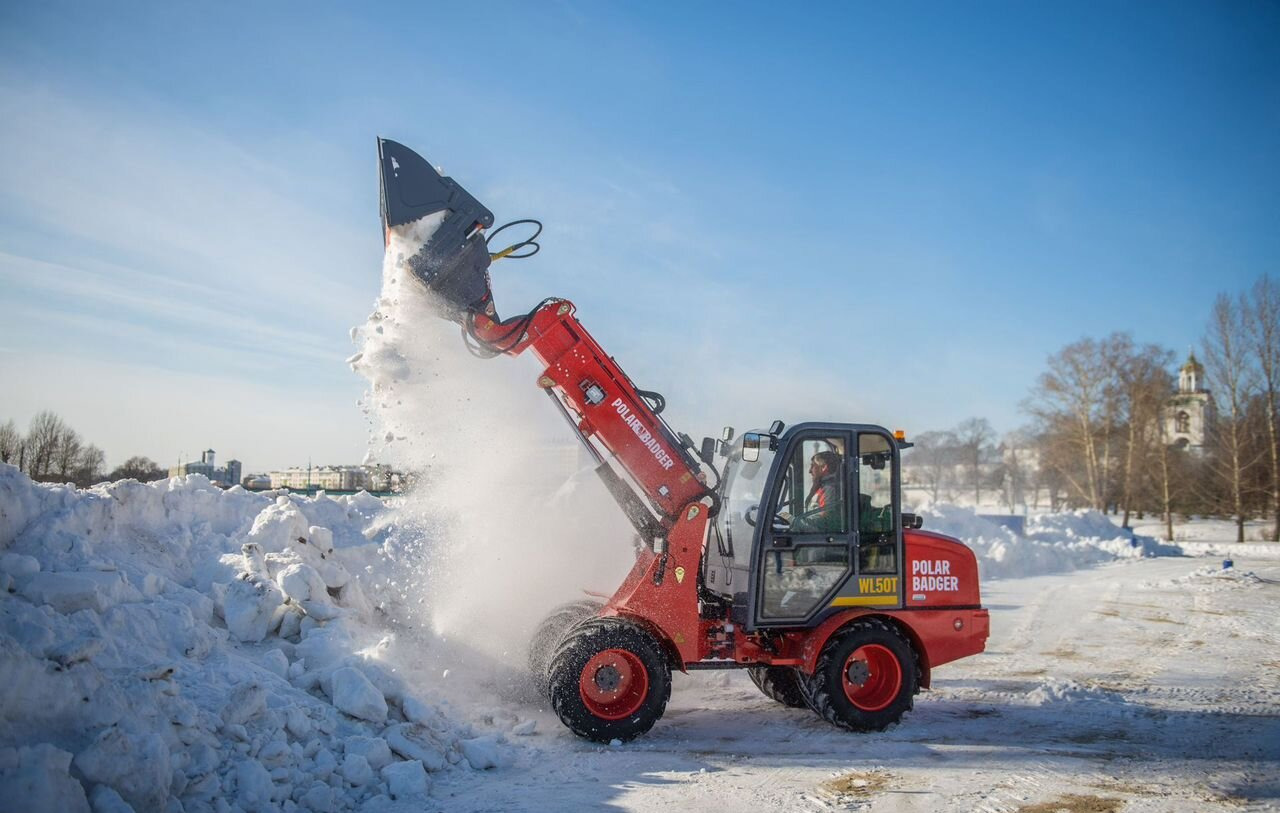 Новый Фронтальный телескопический погрузчик Polar Badger WL50T: фото 16