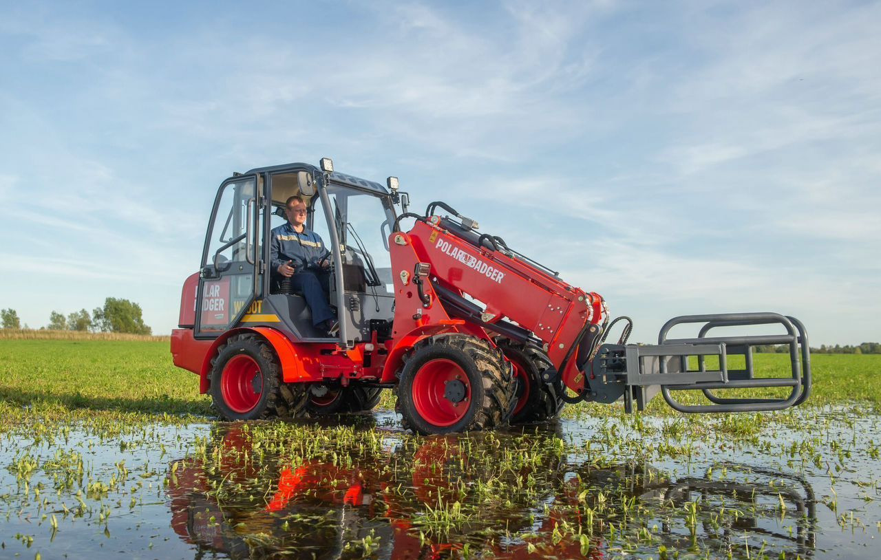 Новый Фронтальный телескопический погрузчик Polar Badger WL50T: фото 12