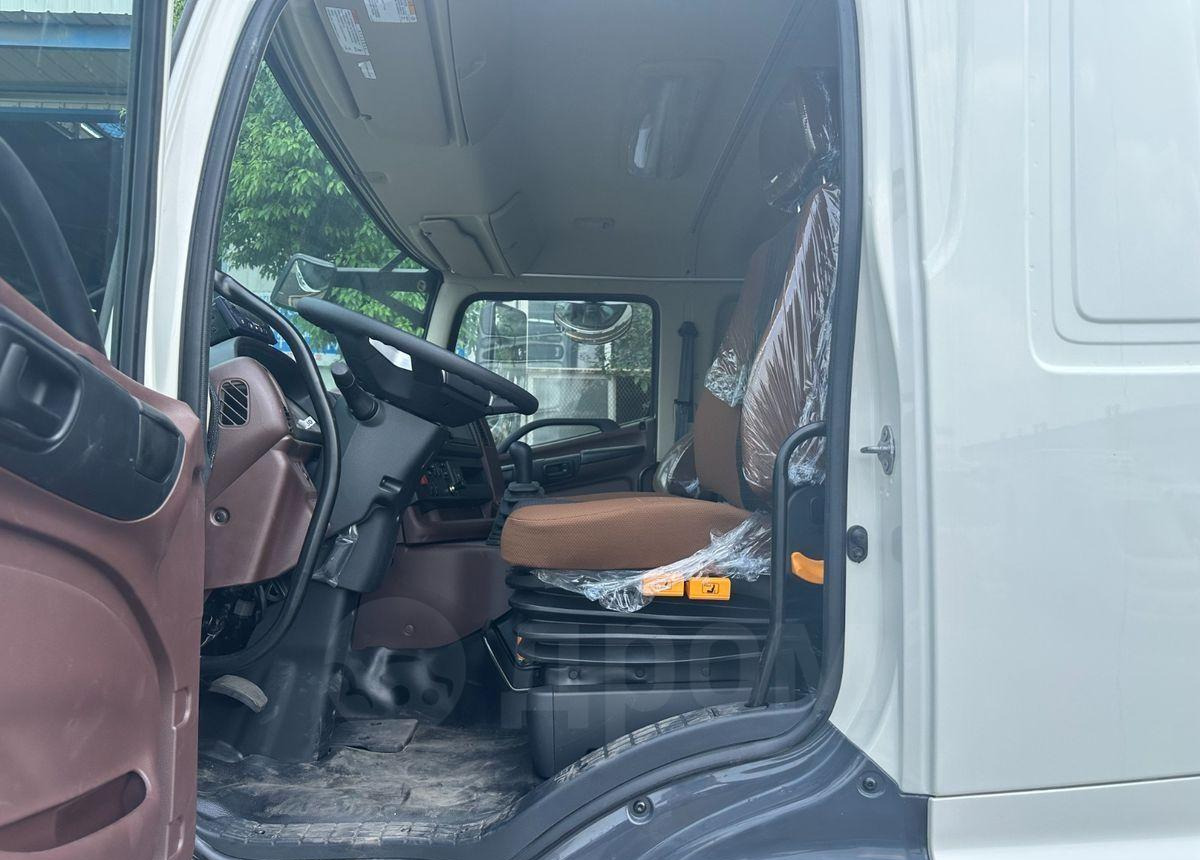 Hino 700 - Рефрижератор: фото 2 Hino 700 - Рефрижератор: фото 2