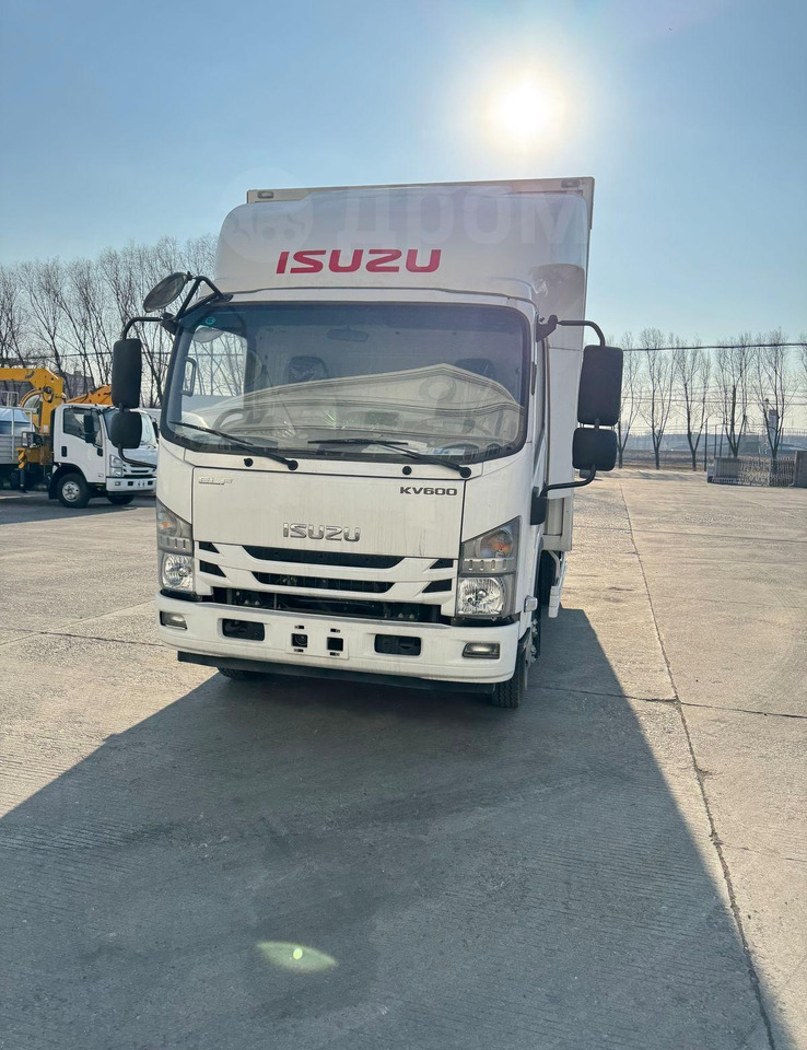 Новый Изотермический грузовик Isuzu Elf: фото 10