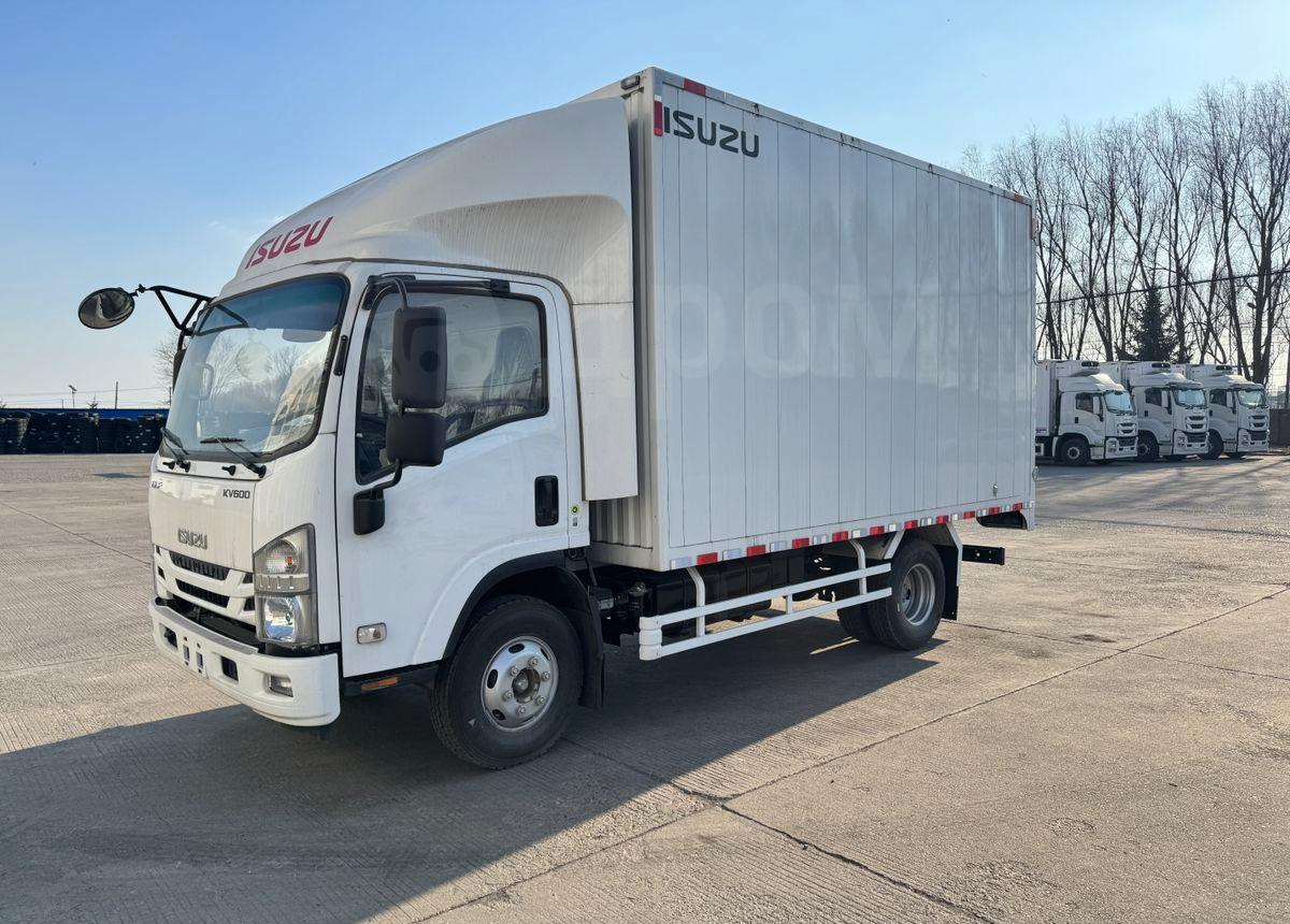 Isuzu Elf - Изотермический грузовик: фото 1 Isuzu Elf - Изотермический грузовик: фото 1