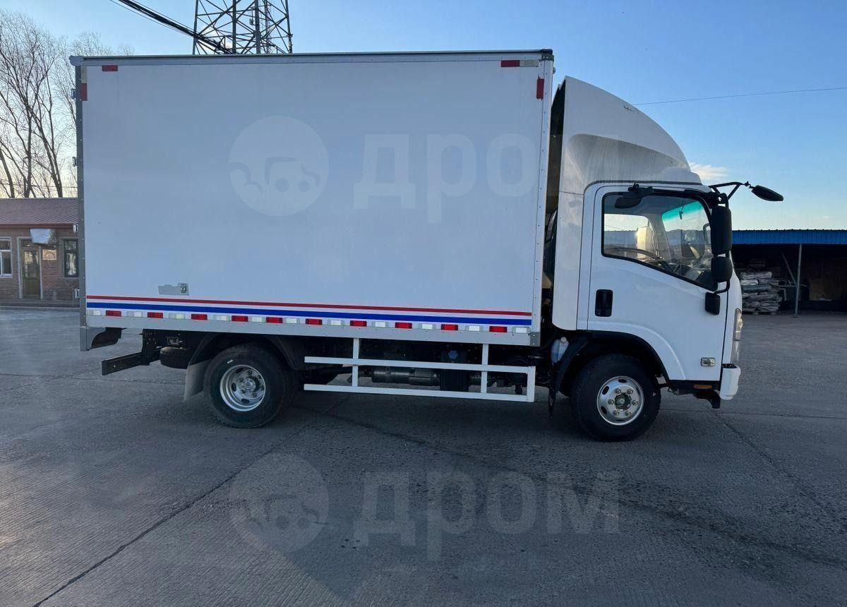Isuzu Elf - Изотермический грузовик: фото 4 Isuzu Elf - Изотермический грузовик: фото 4