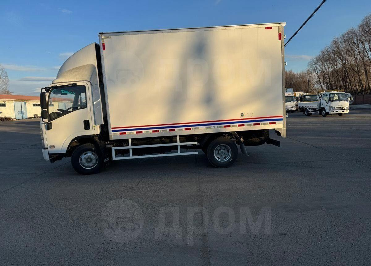 Isuzu Elf - Изотермический грузовик: фото 2 Isuzu Elf - Изотермический грузовик: фото 2