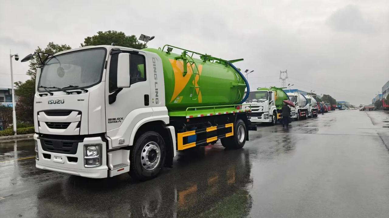 Isuzu Giga - Ассенизатор, илосос: фото 1 Isuzu Giga - Ассенизатор, илосос: фото 1