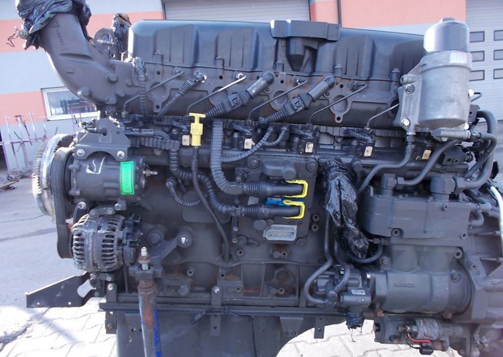 DAF XF - Двигатель: фото 1 DAF XF - Двигатель: фото 1