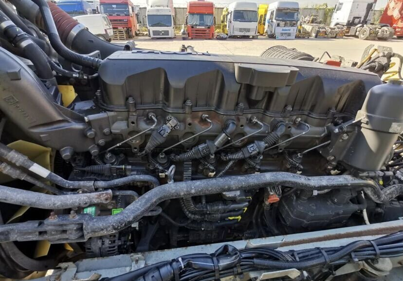 DAF XF - Двигатель: фото 2 DAF XF - Двигатель: фото 2