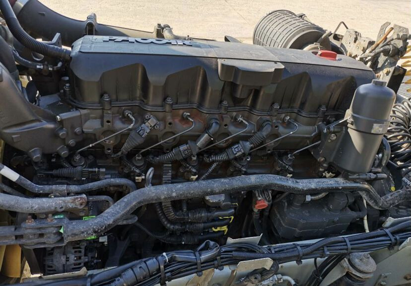 DAF XF - Двигатель: фото 4 DAF XF - Двигатель: фото 4