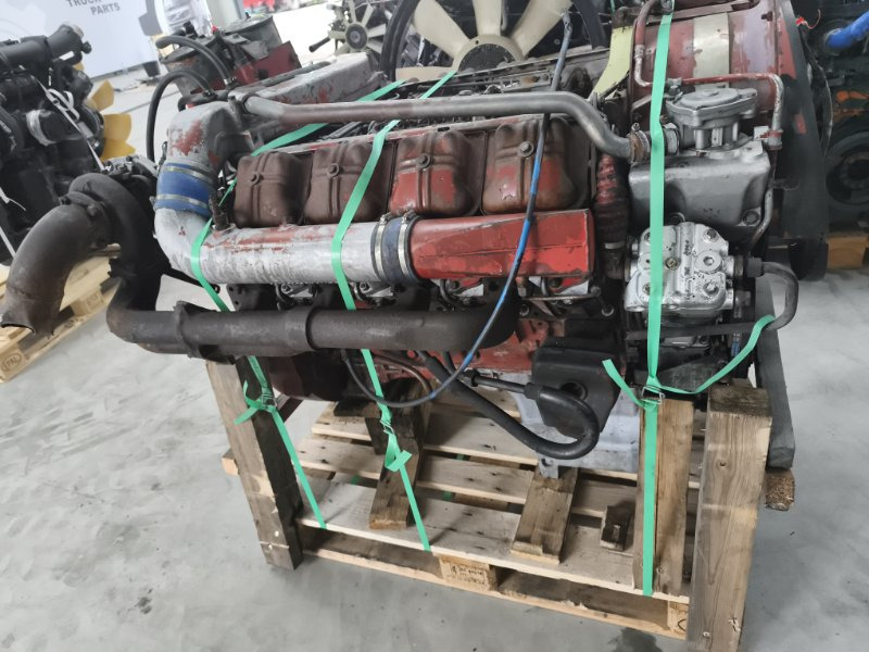 Двигатель DEUTZ 1996 BF8L513 BF8L513 - Двигатель: фото 2 Двигатель DEUTZ 1996 BF8L513 BF8L513 - Двигатель: фото 2