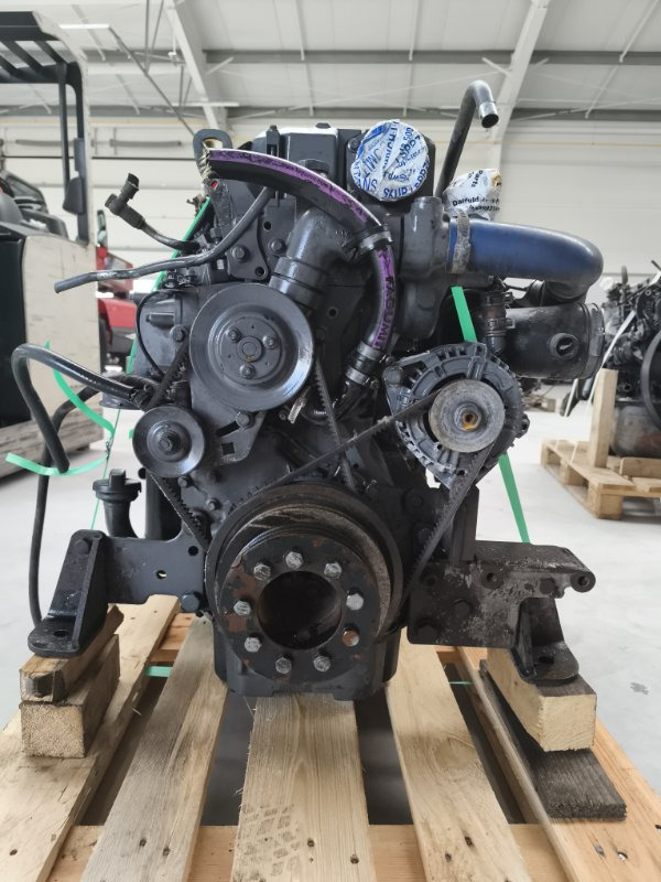 Двигатель DEUTZ 2007 BF4M1013 BF4M1013 - Двигатель: фото 1 Двигатель DEUTZ 2007 BF4M1013 BF4M1013 - Двигатель: фото 1