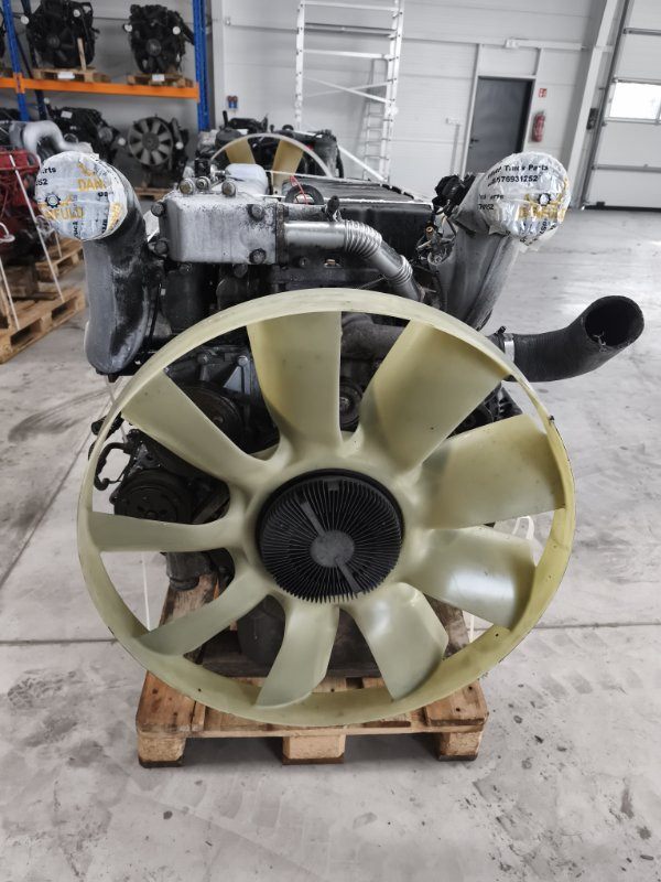 Двигатель MAN 2006 D2066 TGA TGX TGS D2066LF33 - Двигатель: фото 1 Двигатель MAN 2006 D2066 TGA TGX TGS D2066LF33 - Двигатель: фото 1