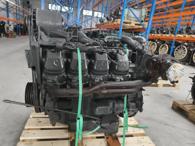 Двигатель MERCEDES 1993 402901 SK OM402LA 402.901 - Двигатель: фото 2 Двигатель MERCEDES 1993 402901 SK OM402LA 402.901 - Двигатель: фото 2