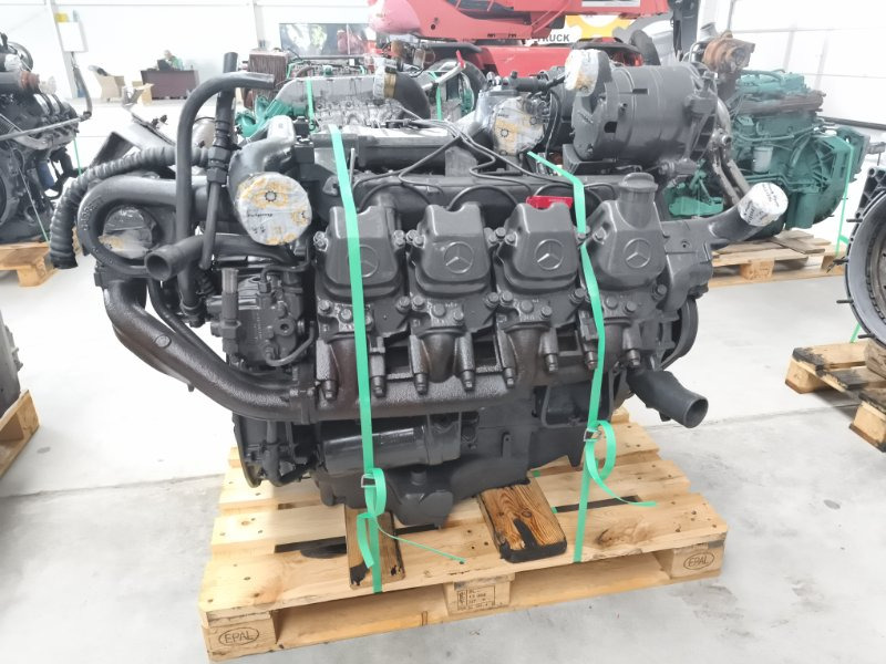Двигатель MERCEDES 1993 OM402LA402985 SK OM402LA 402.985 - Двигатель: фото 4 Двигатель MERCEDES 1993 OM402LA402985 SK OM402LA 402.985 - Двигатель: фото 4