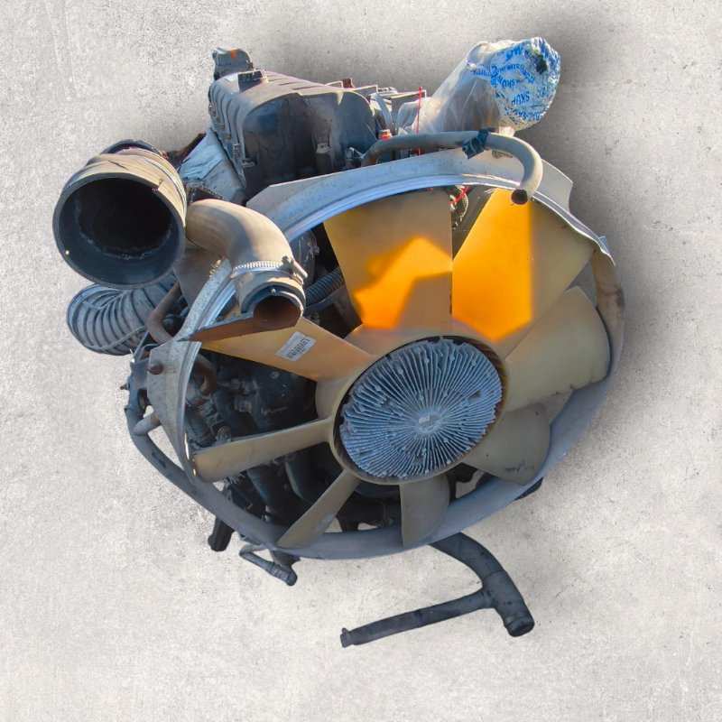 Двигатель RENAULT 2002 B02959251 - Двигатель: фото 1 Двигатель RENAULT 2002 B02959251 - Двигатель: фото 1