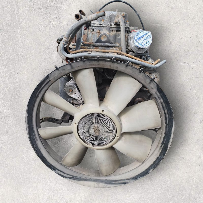 Двигатель SCANIA 2004 572578 P DC1104 - Двигатель: фото 1 Двигатель SCANIA 2004 572578 P DC1104 - Двигатель: фото 1