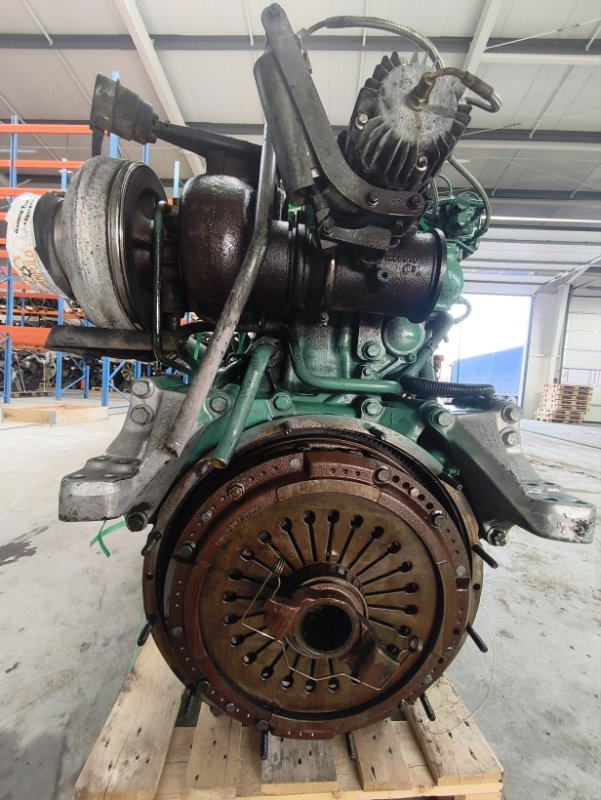 Двигатель VOLVO 1997 D16A520 D16A520 - Двигатель: фото 4 Двигатель VOLVO 1997 D16A520 D16A520 - Двигатель: фото 4