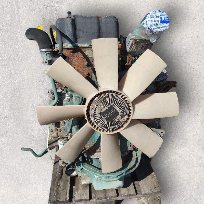 Двигатель VOLVO 2002 D12D420 FH12 D12D420 - Двигатель: фото 1 Двигатель VOLVO 2002 D12D420 FH12 D12D420 - Двигатель: фото 1