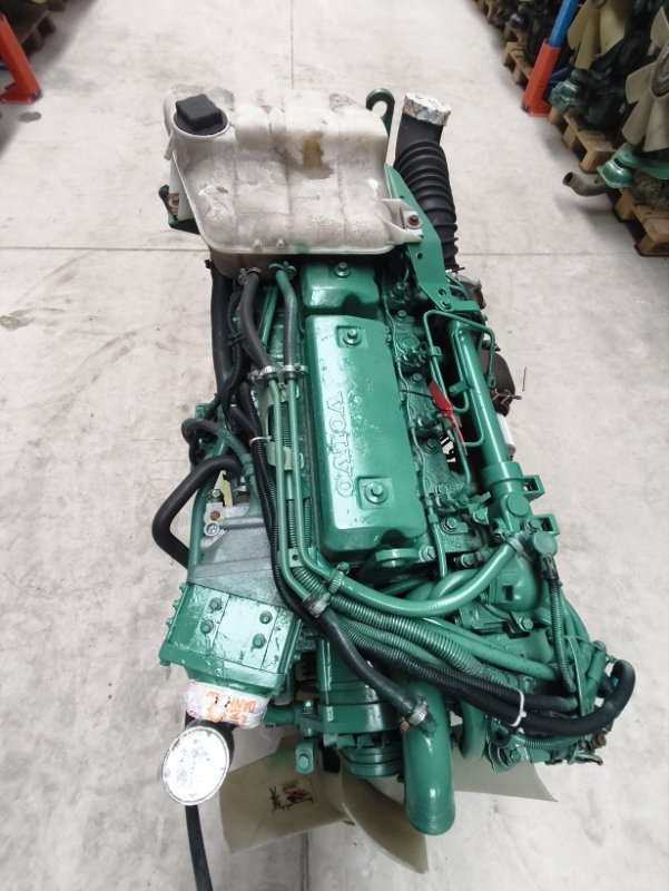 Двигатель VOLVO 2005 D6B250 FL FE D6B250 - Двигатель: фото 2 Двигатель VOLVO 2005 D6B250 FL FE D6B250 - Двигатель: фото 2